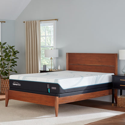 TEMPUR-Adapt® Medium Hybrid by Tempurpedic®