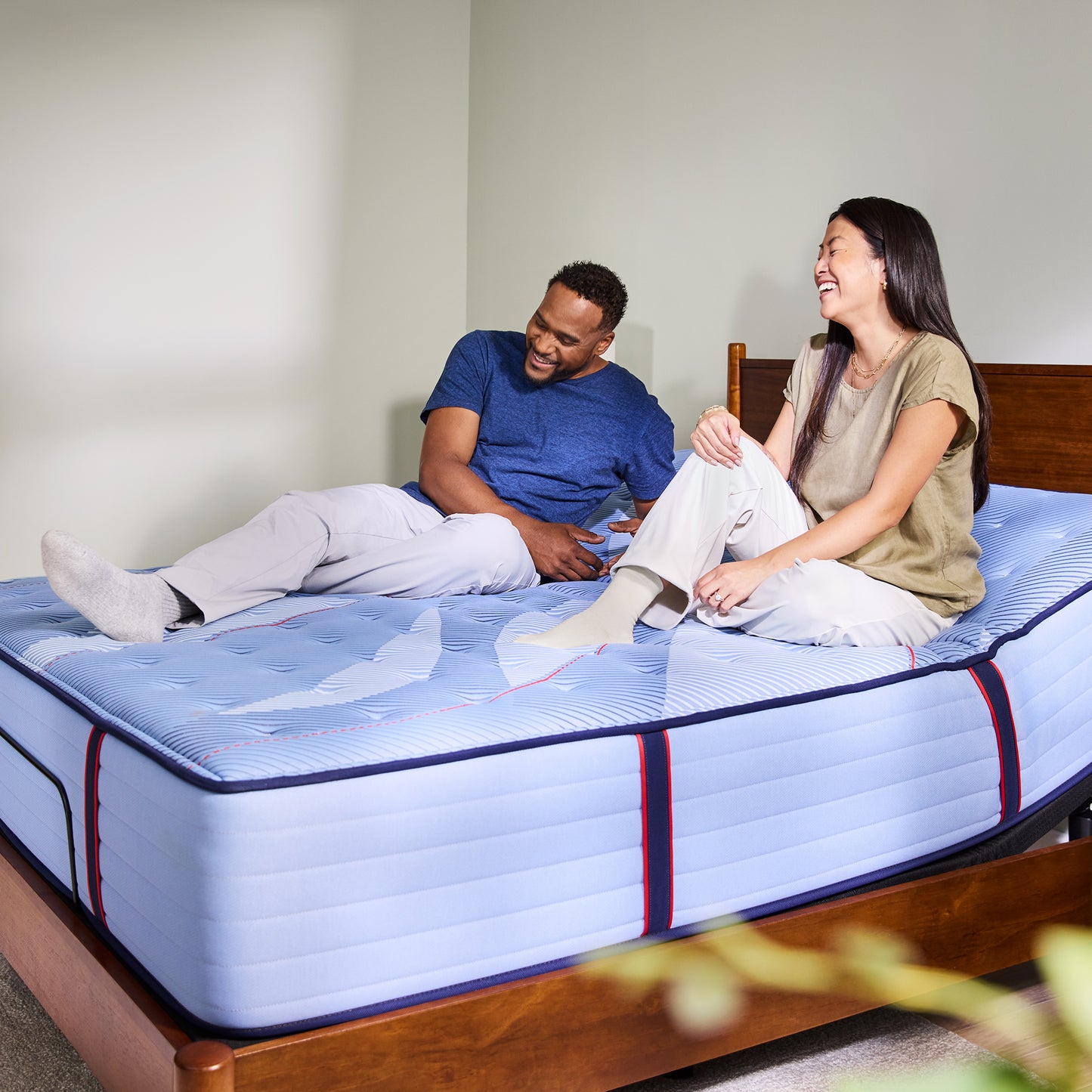 EASE® Adjustable Base