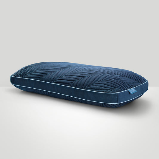 Stearns & Foster Lux Estate Pillow: Down One Side, Latex the Other