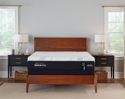 TEMPUR-ProAdapt® Medium Hybrid by Tempurpedic™